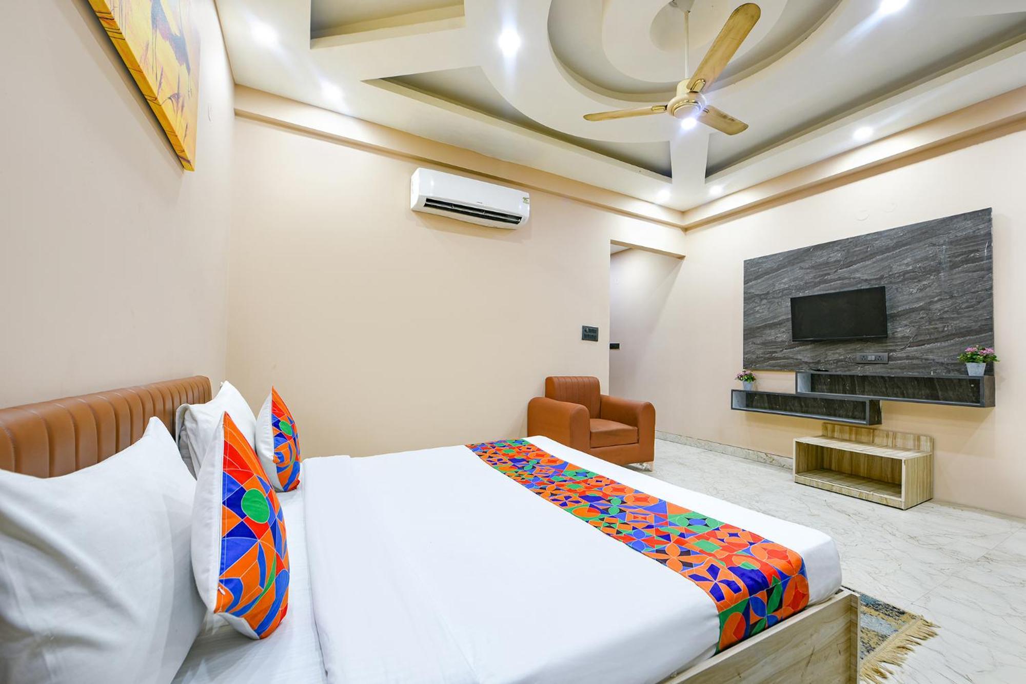 Fabhotel Vibe Noida Exterior foto
