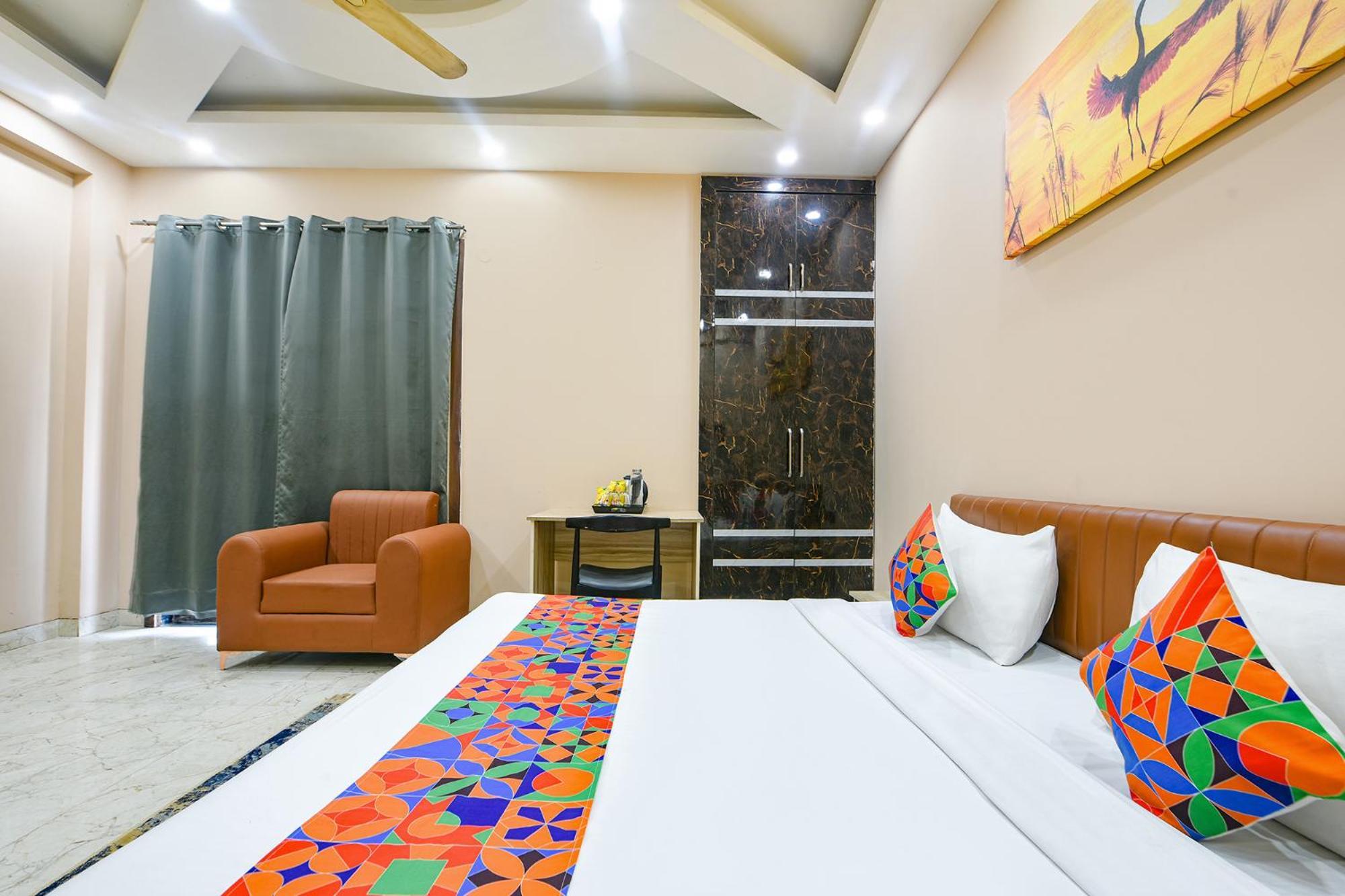 Fabhotel Vibe Noida Exterior foto